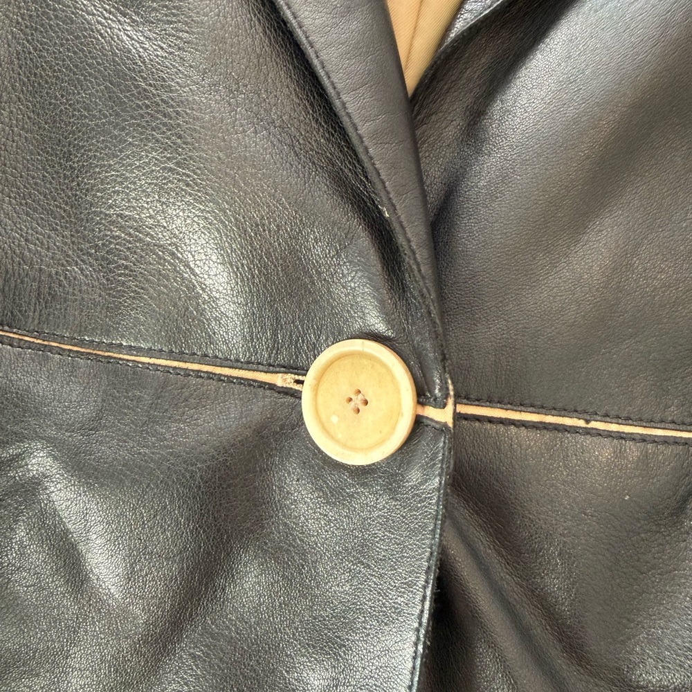 AKRIS Leather Single Button Blazer EUC C000 - Picture 4 of 10
